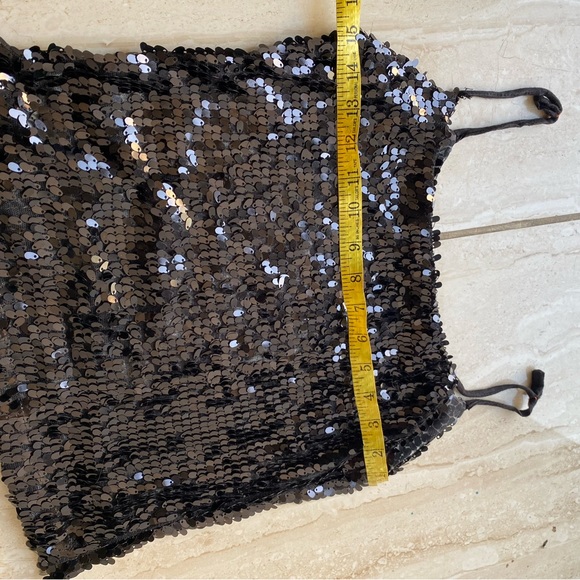 Party wear sequin black top size -small - Picture 3 of 3